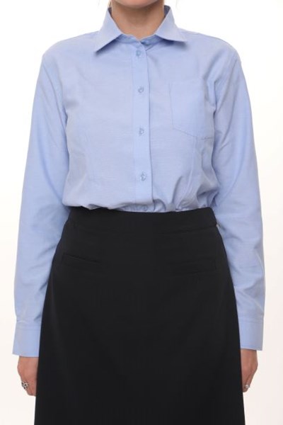 חולצת תלבושת עם כיס