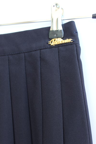 חצאית קפלים פעמונים