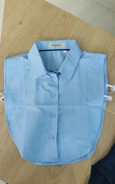 צווארון תכלת עם פס כחול