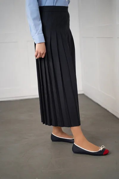 חצאית פליסה לילדות של המותג SARA BEE