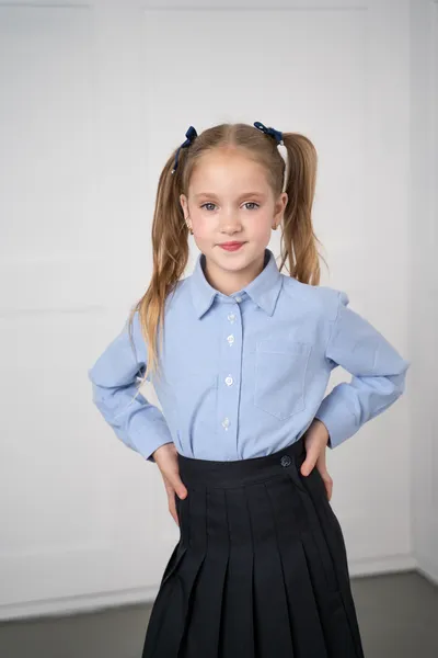 חולצת אוקספורד בצבע תכלת של המותג SARA BEE