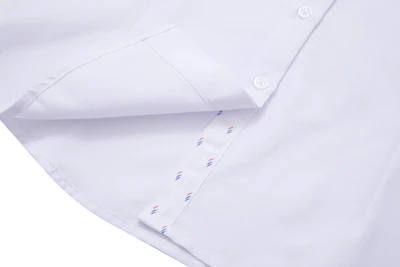 חולצה לבנה דגם בלי