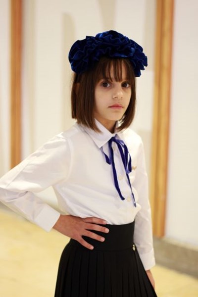 חולצה לבנה סרט קטיפה נייבי מידות 6-20