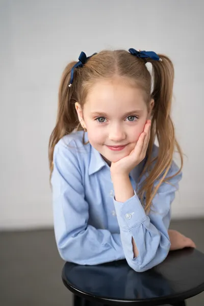 חולצת אוקספורד בצבע תכלת של המותג SARA BEE